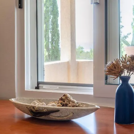 Apartment Namoru Gradina *