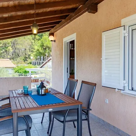 Namoru Gradina Vela Luka