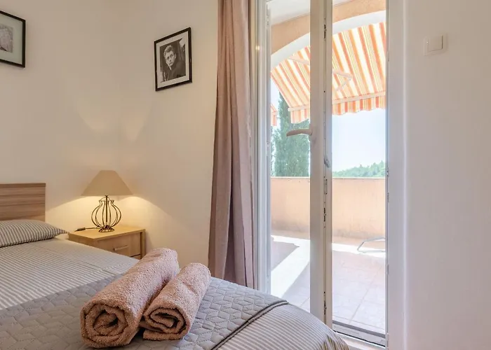 아파트 Namoru Gradina *